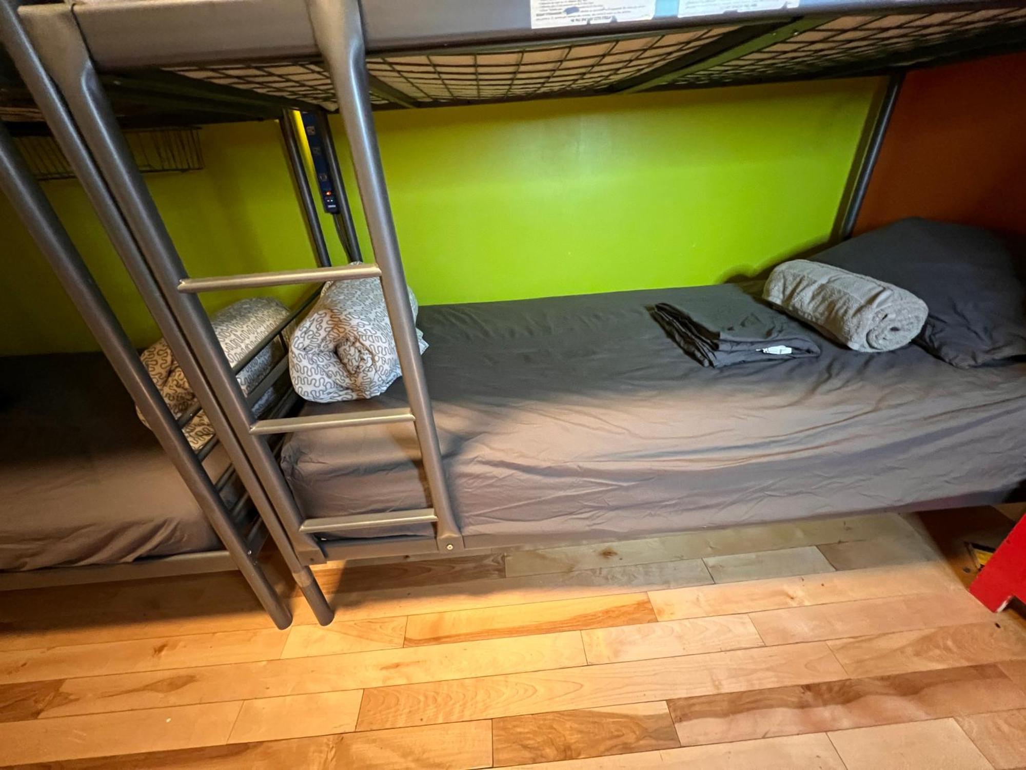 מונטריאול Auberge Pvt Hostel מראה חיצוני תמונה